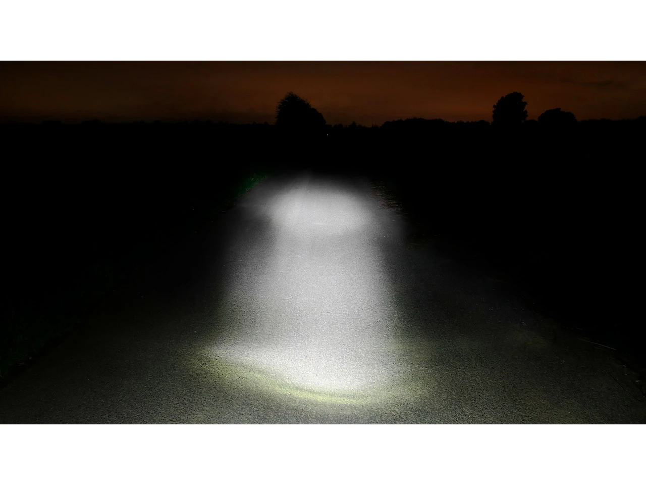 Lezyne Hecto Drive 40 Frontlicht + Femto Rücklicht Beleuchtungsset Mit StVZO 8 Lezyne Hecto Drive 40 Frontlicht + Femto Rücklicht Beleuchtungsset Mit StVZO – Bild 8